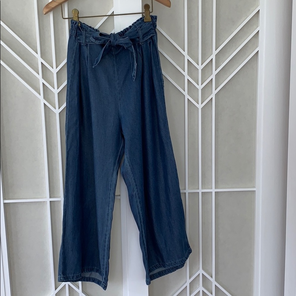 Zara Kids denim pants with bow.